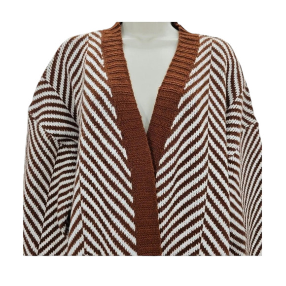 Fortune + Ivy Chevron Cardigan Brown/White Size Small - Picture 2 of 6